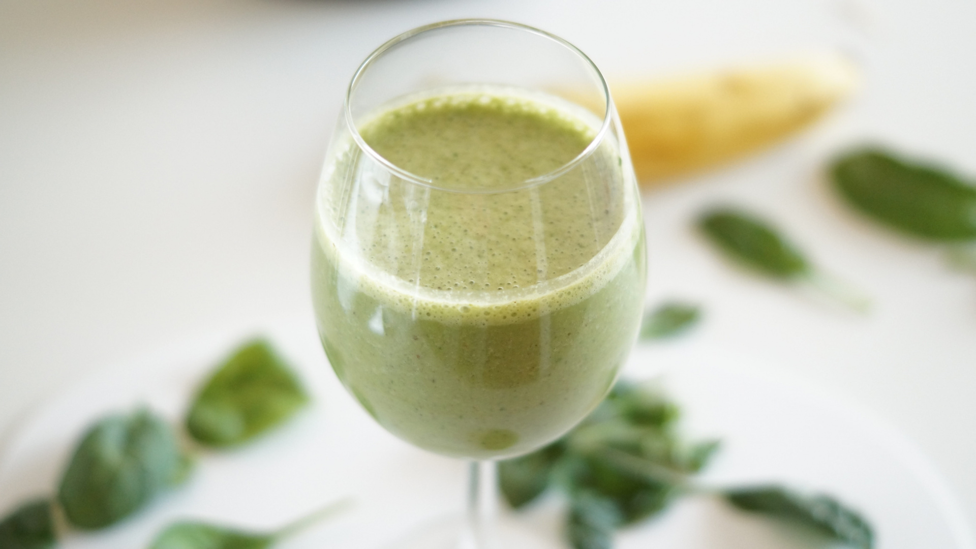 Roheline smuuti spinatiga (sobib ka veganile)